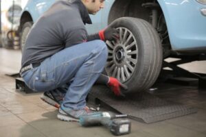 How To Remove The Tire From The Rim Easily?